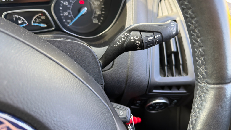 Ford Focus 1.0 EcoBoost Zetec 5dr Petrol Hatchback